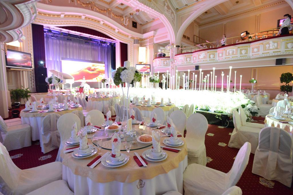 Ambassador Zlata Husa Prága Kültér fotó The Grand Ballroom